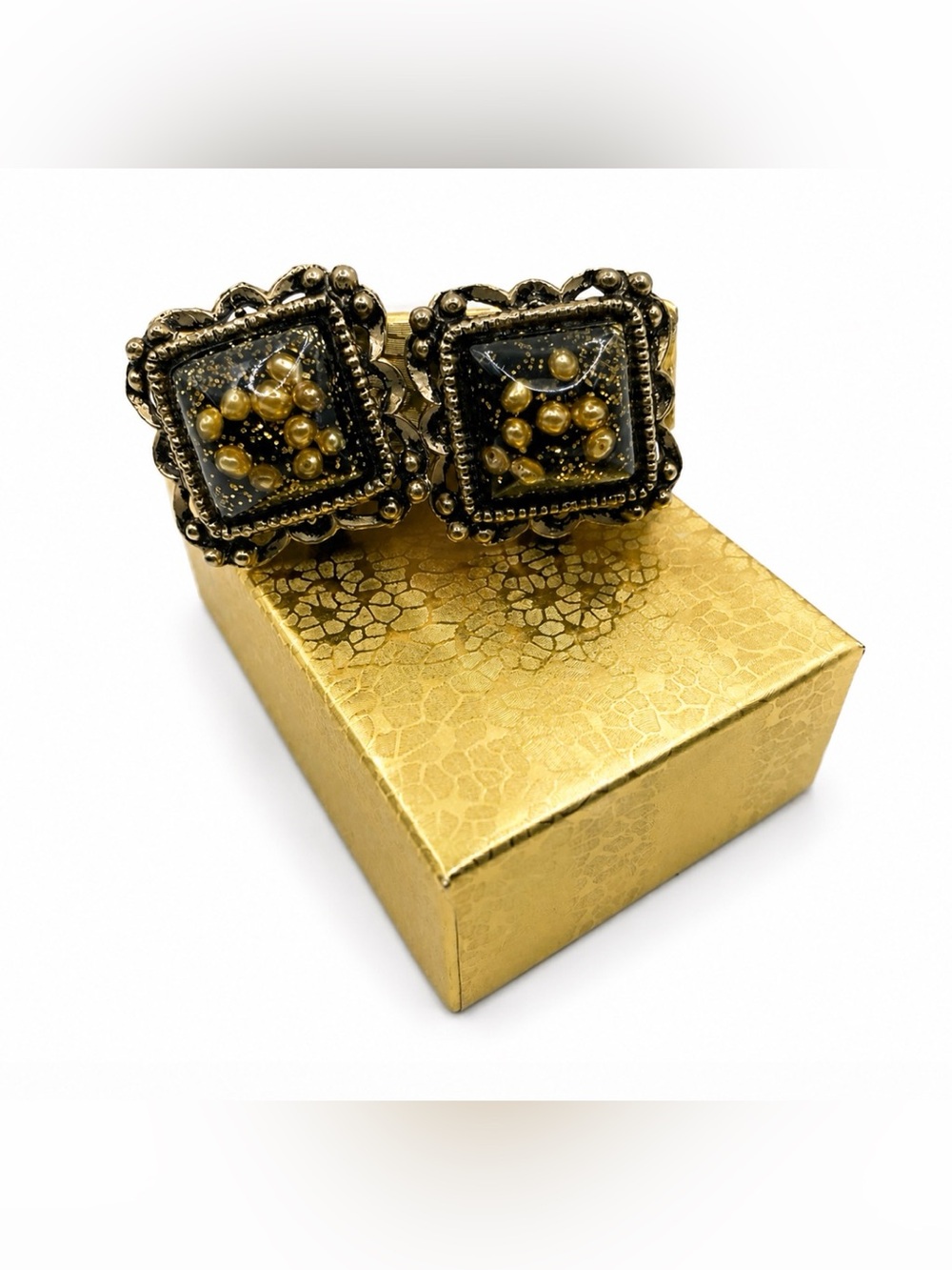 Square Unstamped Clip On Earrings Vintage Gold-Tone